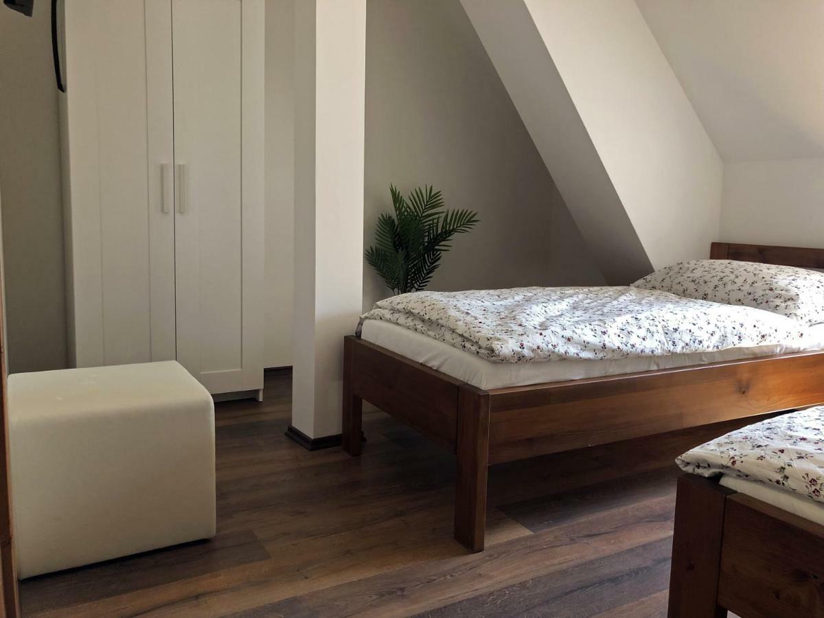 U Matyase Hotell Stod Exteriör bild